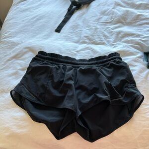 Black lululemon hotty hot shorts